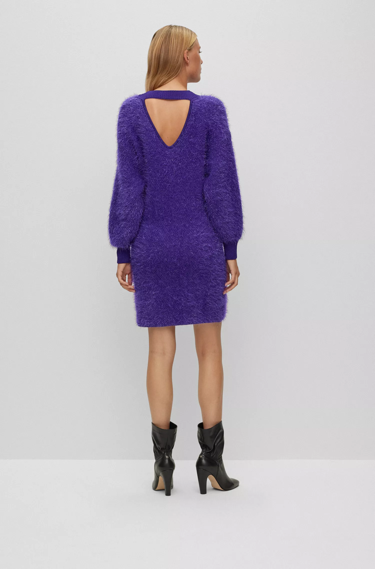 Vestido de malha laranja brilhante da BOSS com recorte nas costas.