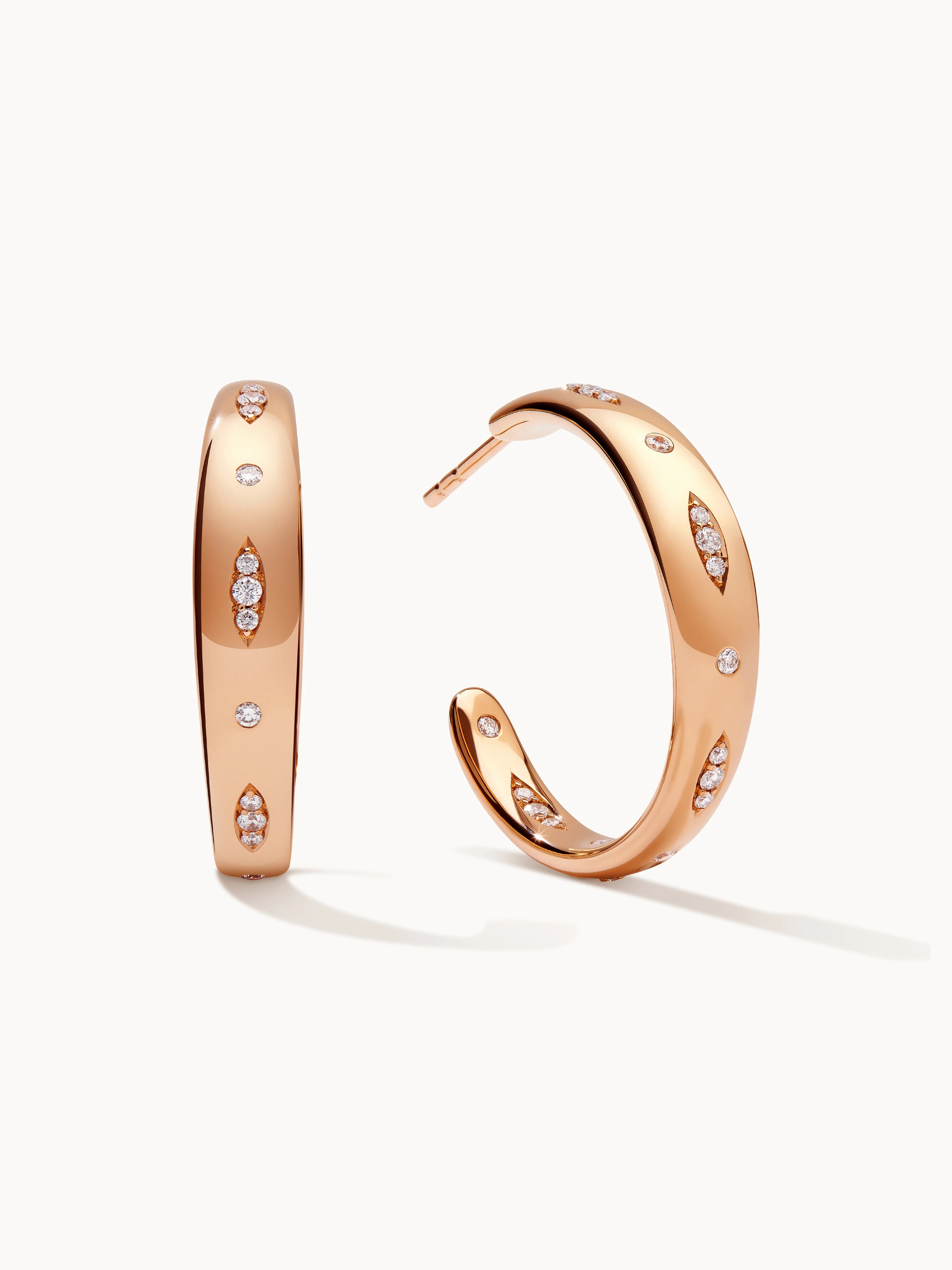 TAMARA COMOLLI Ohrringe OHRRINGE GYPSY HOOP LARGE aus 18 Karat Roségold mit Diamant Pavé