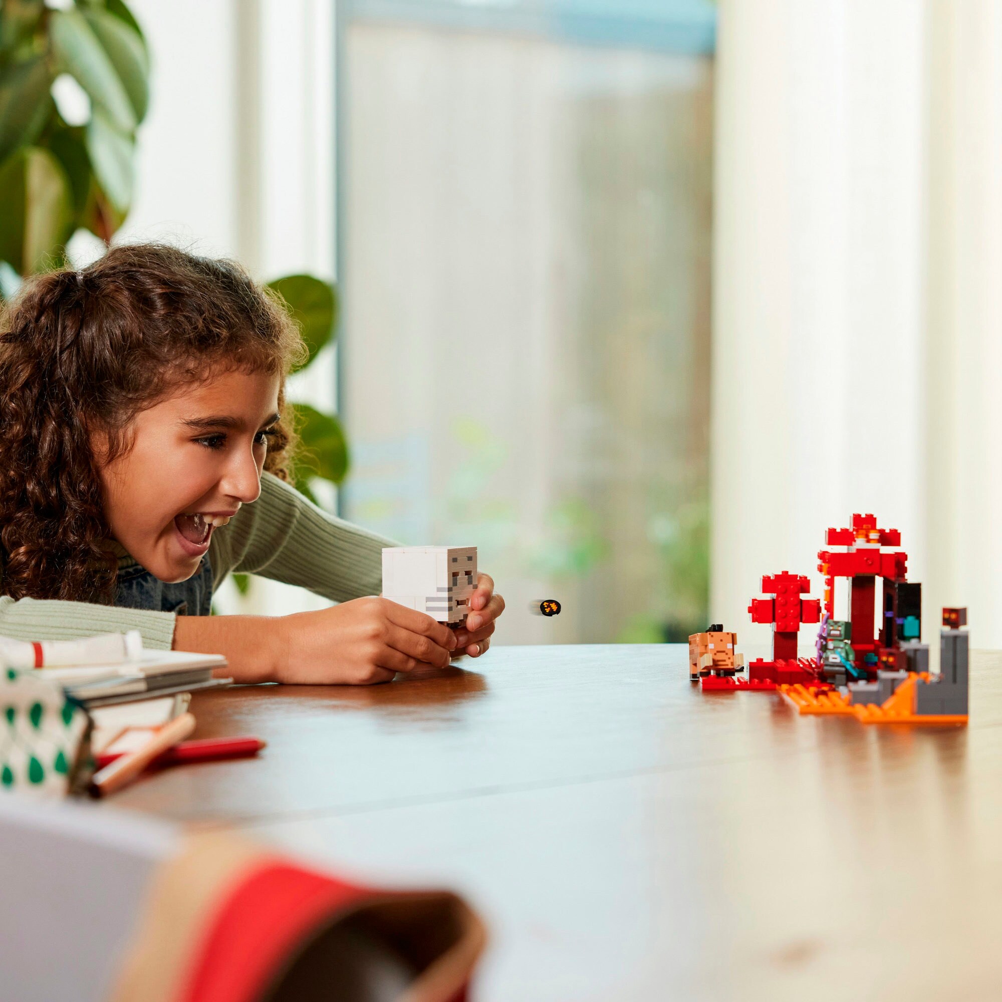 LEGO Konstruktionsspielzeug Minecraft Hinterhalt am Netherportal