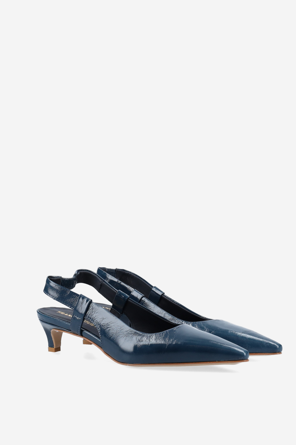 Pointed-toe patent leather slingbacks