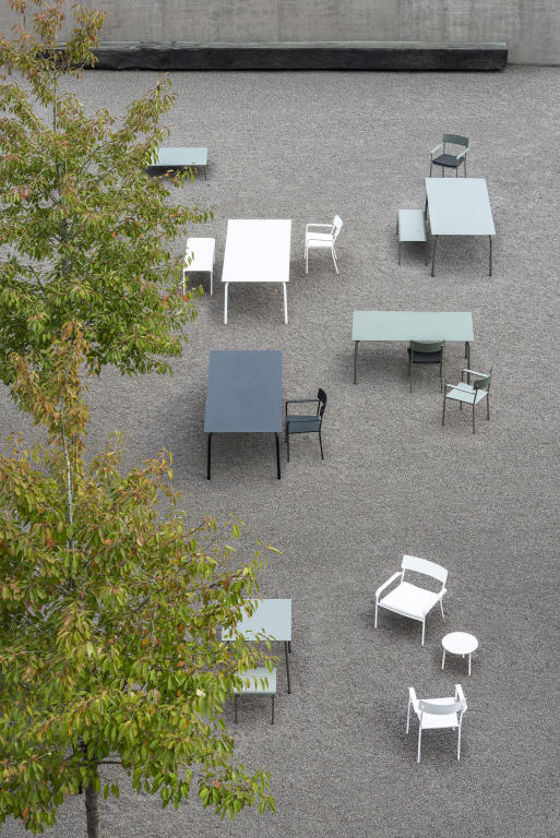 Serax August by Vincent van Duysen tuintafel 170x90 zand