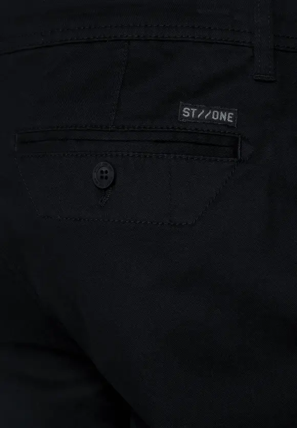 Regular Fit Chinohose - Black