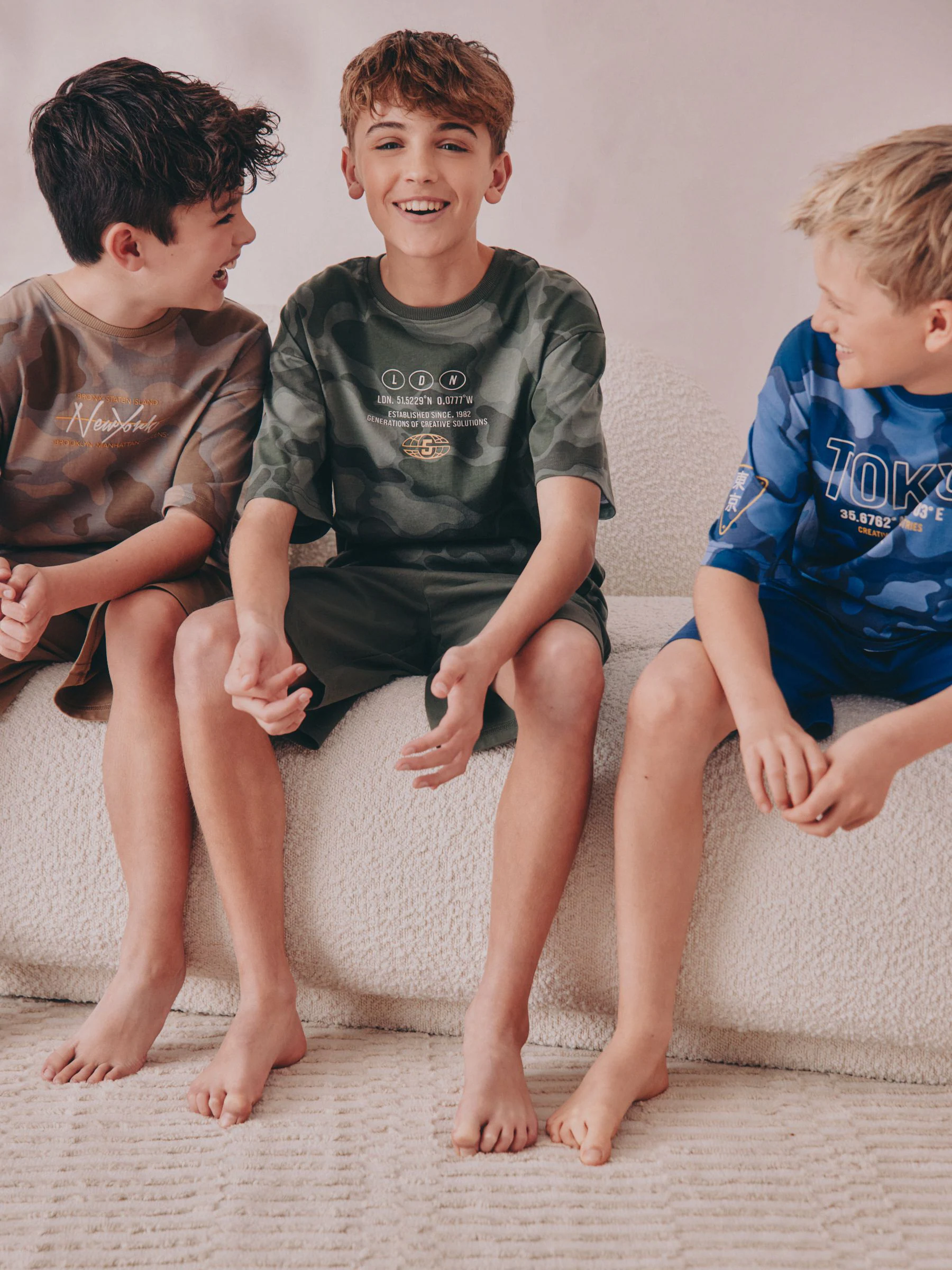 Blauw/groen met camouflageprint - Set van 3 pyjama's met short (3-16 jr)
