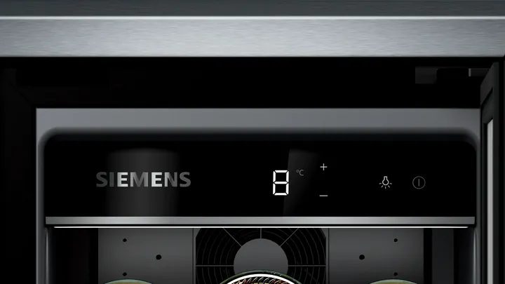 Siemens iQ500 KU20WVHF0 Vinkøleskab med glasdør 82 x 30 cm. - Optil 21 flasker - 38 dB