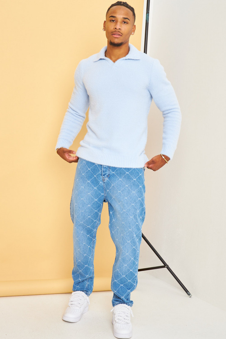 Pull bleu en laine a col à rabats