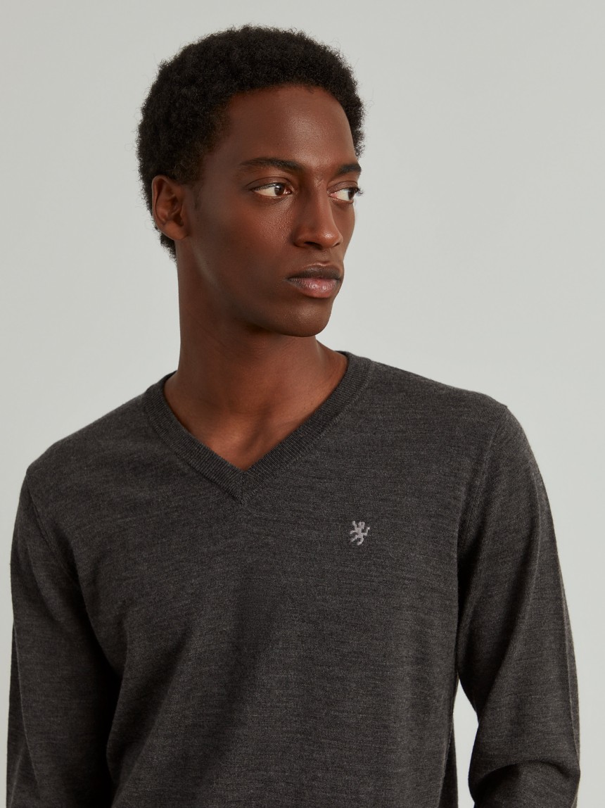 Pullover de lã decote em V