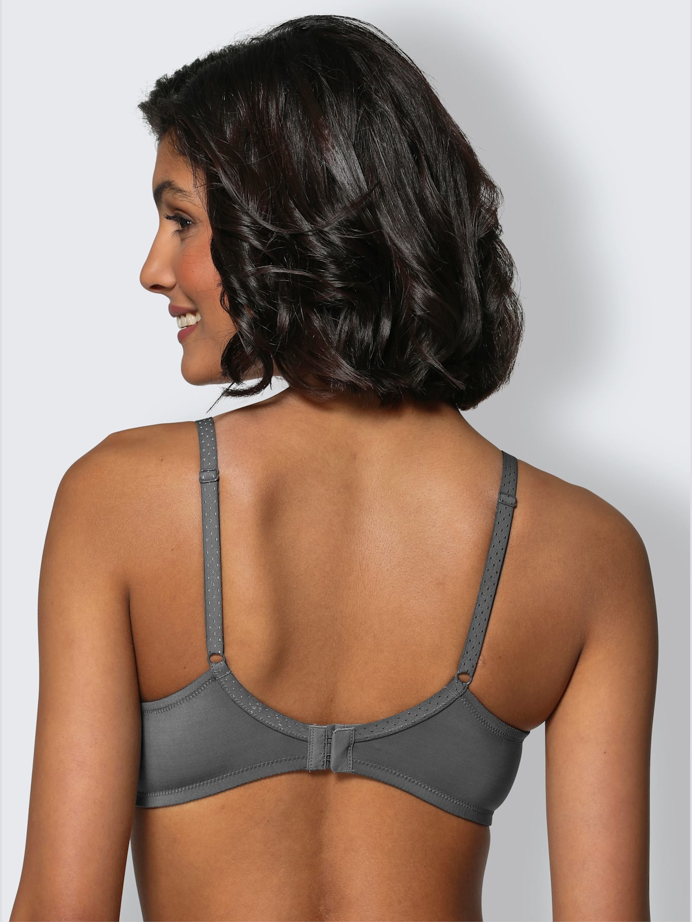 Soutien-gorge à coques avec armatures bon. b, c, d, e, f