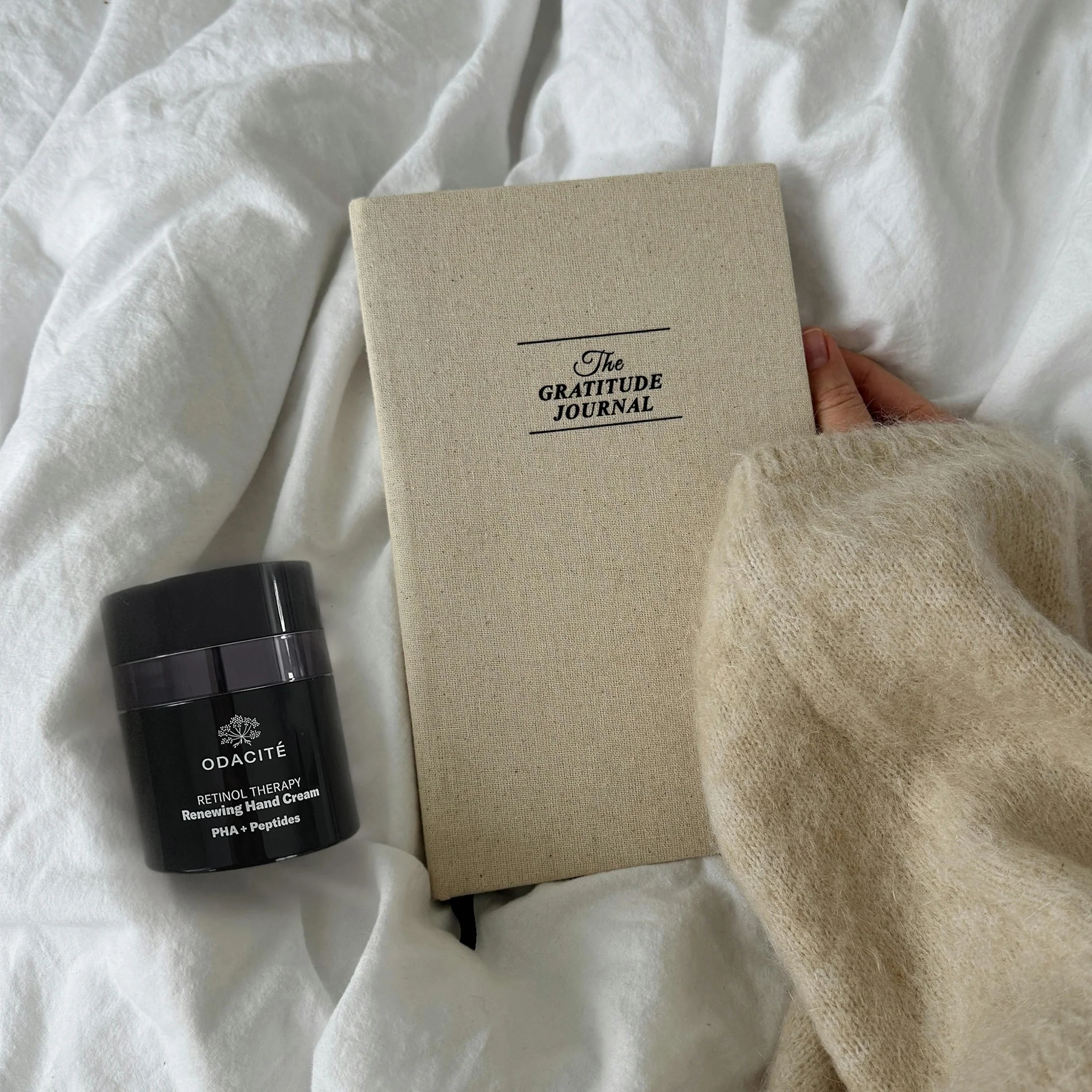 Odacité Retinol Therapy Renewing Hand Cream Crème Main Revitalisante
