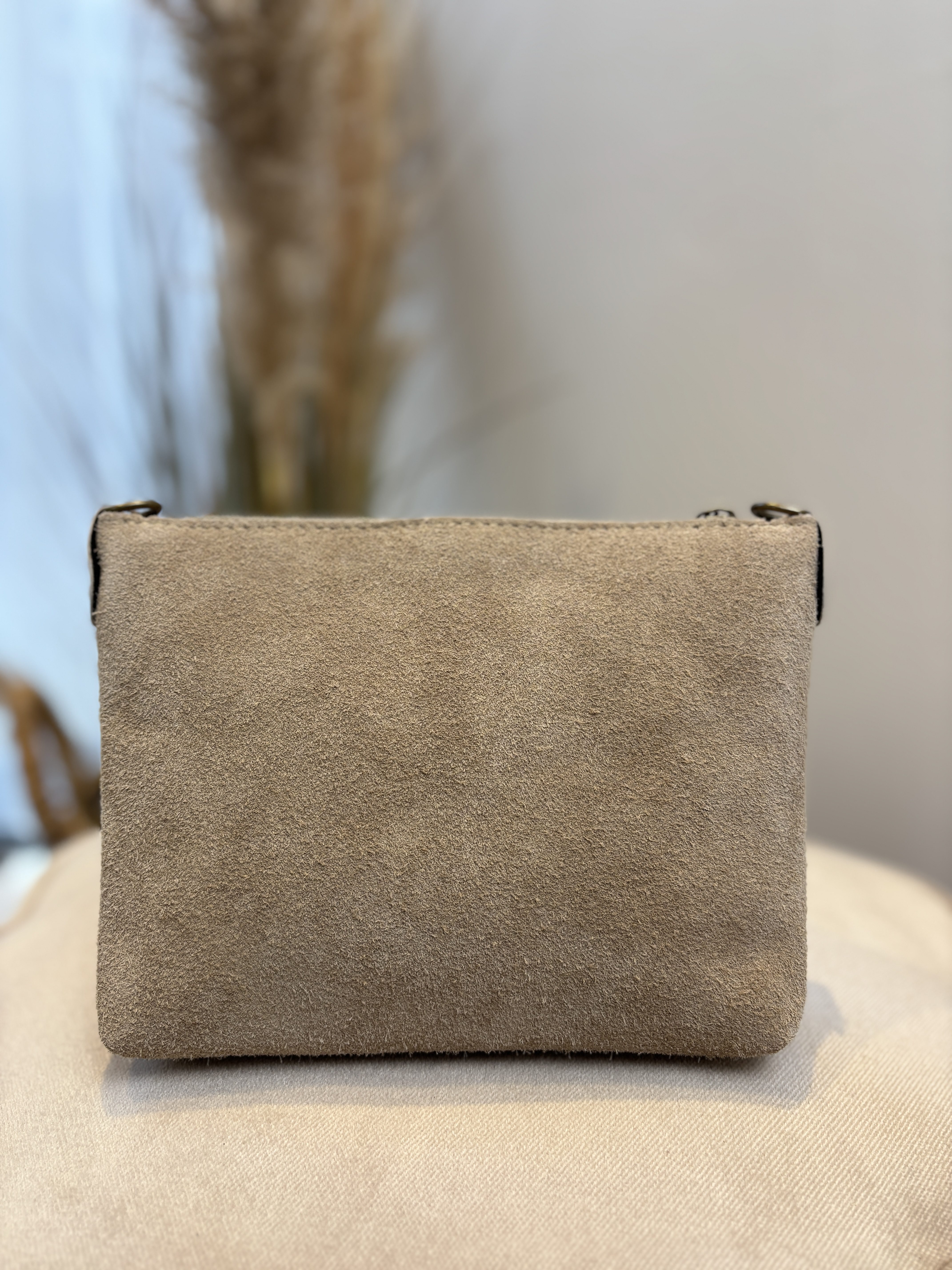 Ariel Bag - Suede Zand