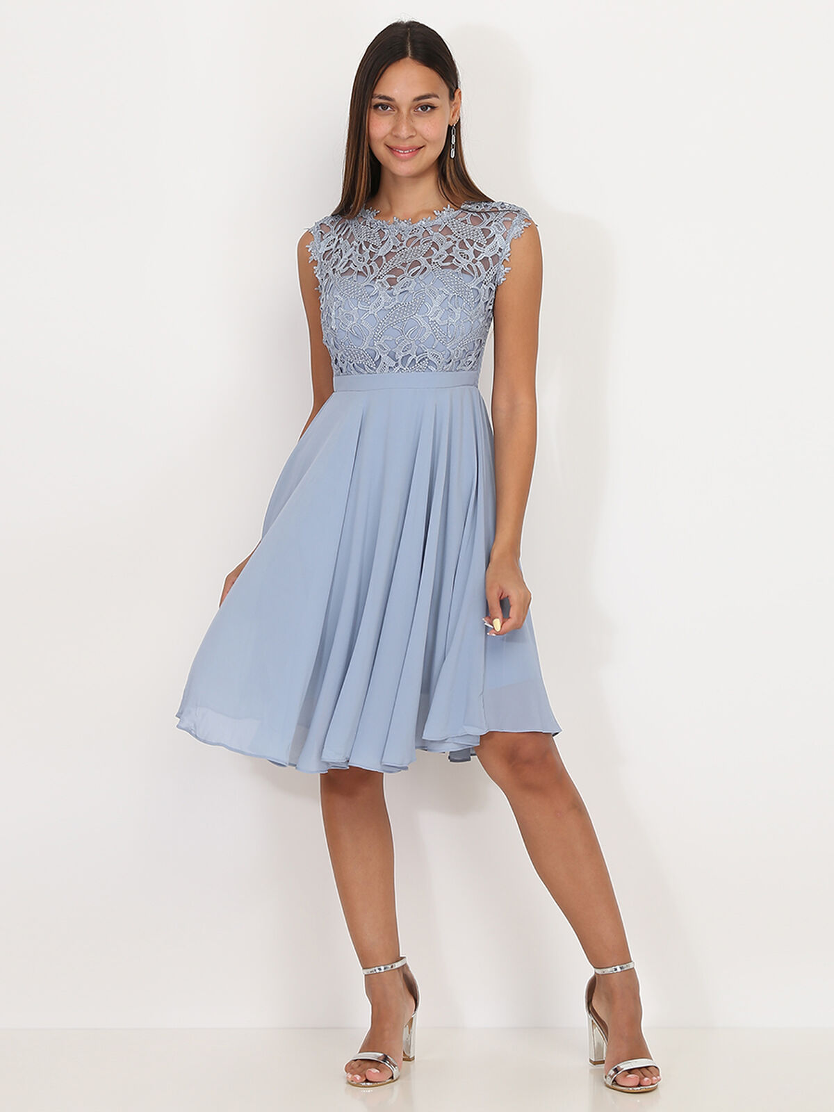 Robe de cérémonie avec dentelle- Bleu givré