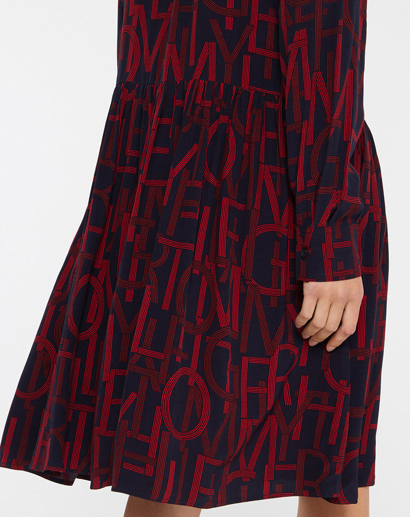 Tommy Hilfiger Robe Fluide imprimée rouge//bleu marine