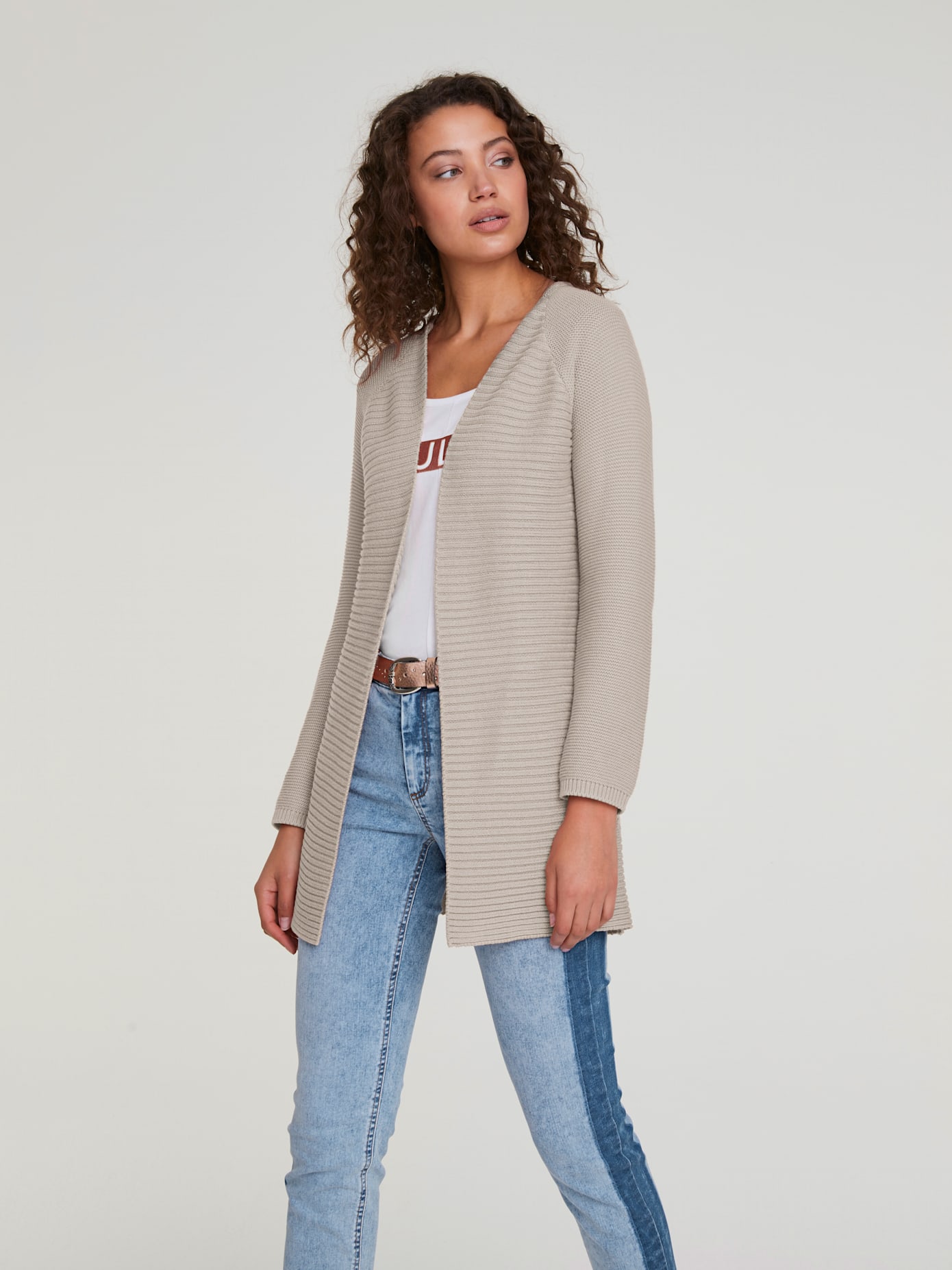 Veste en tricot style cardigan
