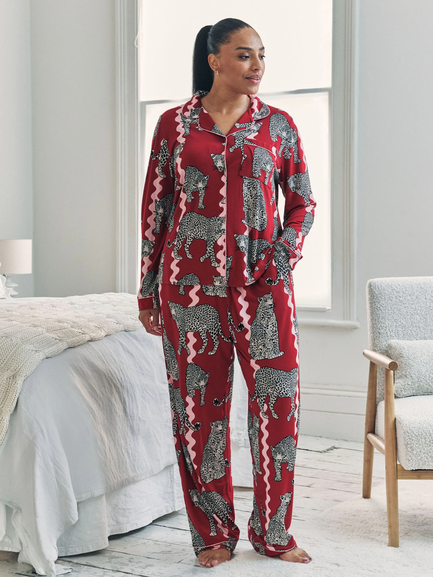Chelsea Peers Snow Leopard Wavy Stripe Print Long Pyjamas Set