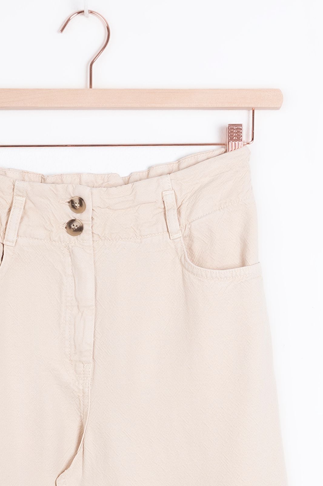 Off-white high waist straight leg jeans