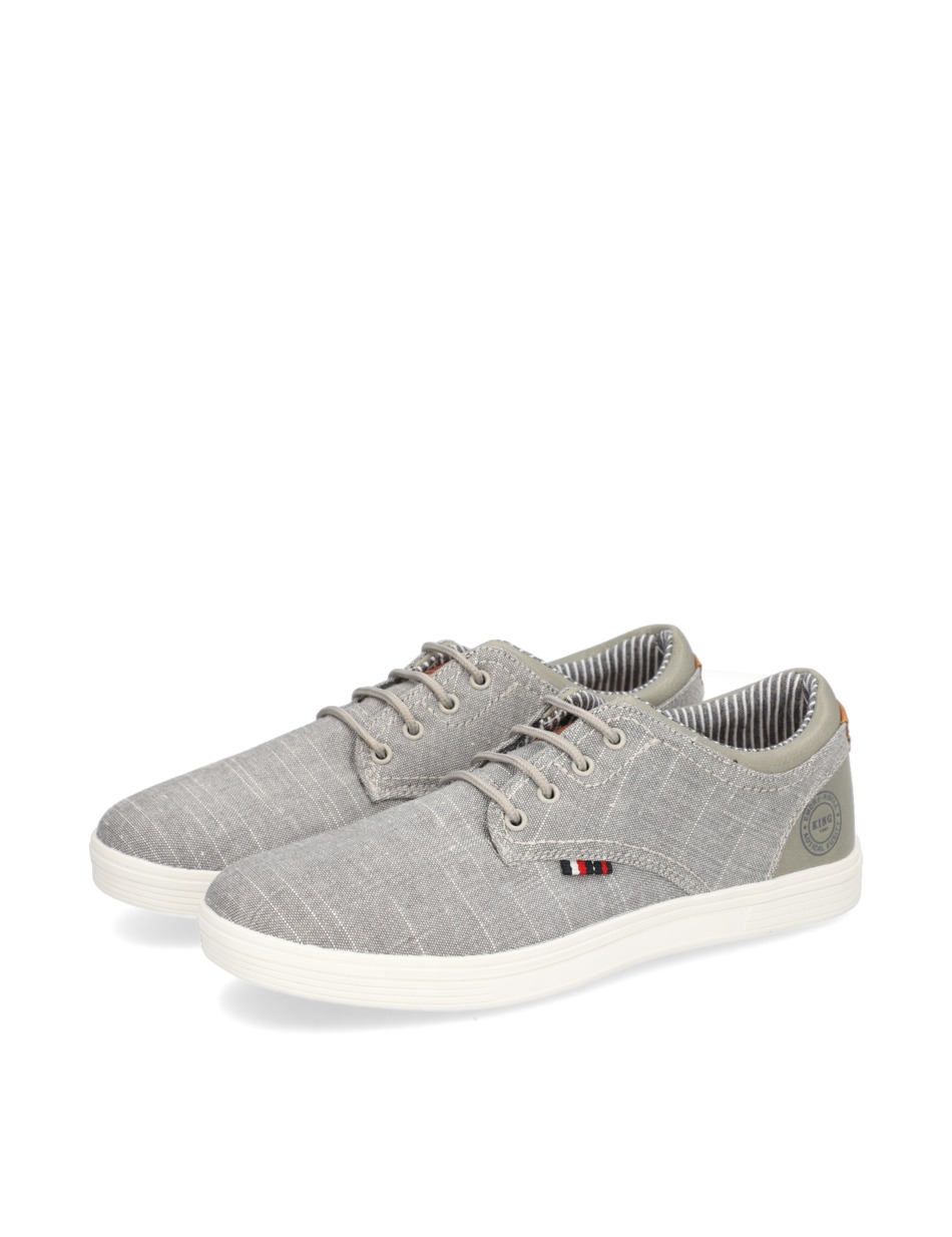 Canvas Sneaker
