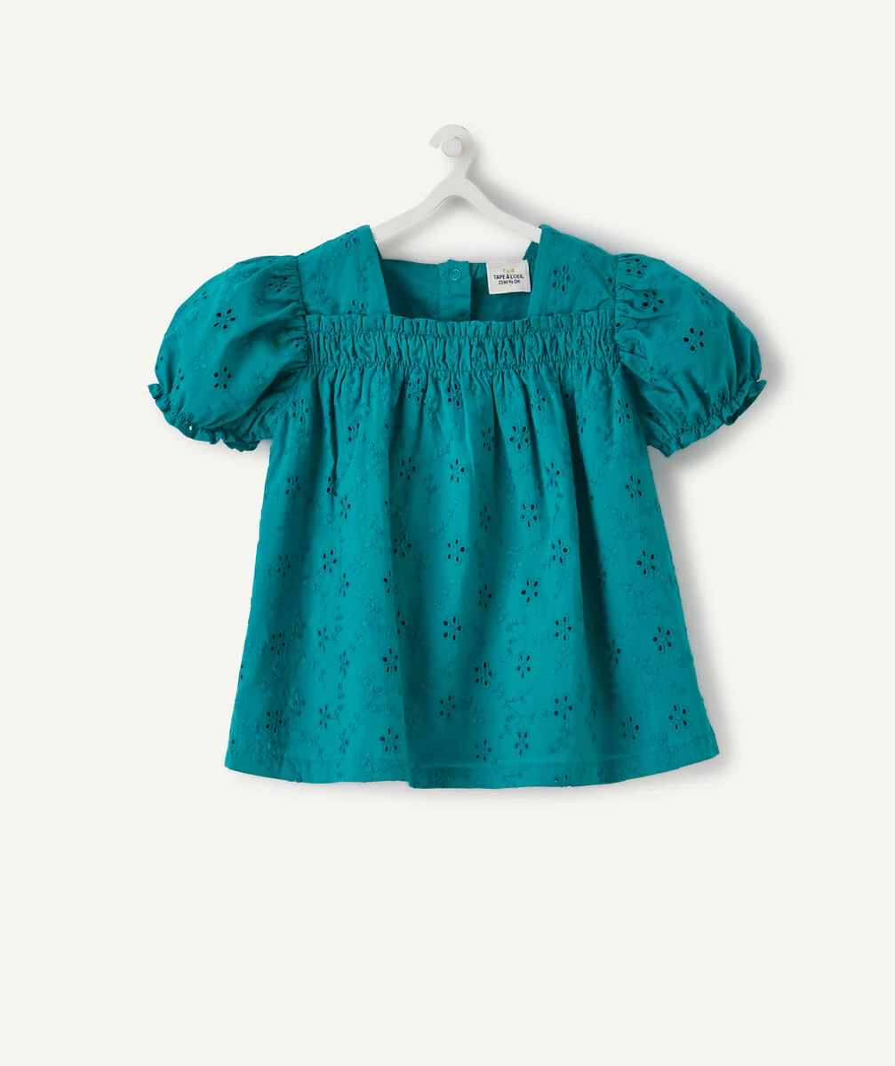 LE CHEMISIER EN BRODERIE ANGLAISE VERT AVEC COL CARRÉ