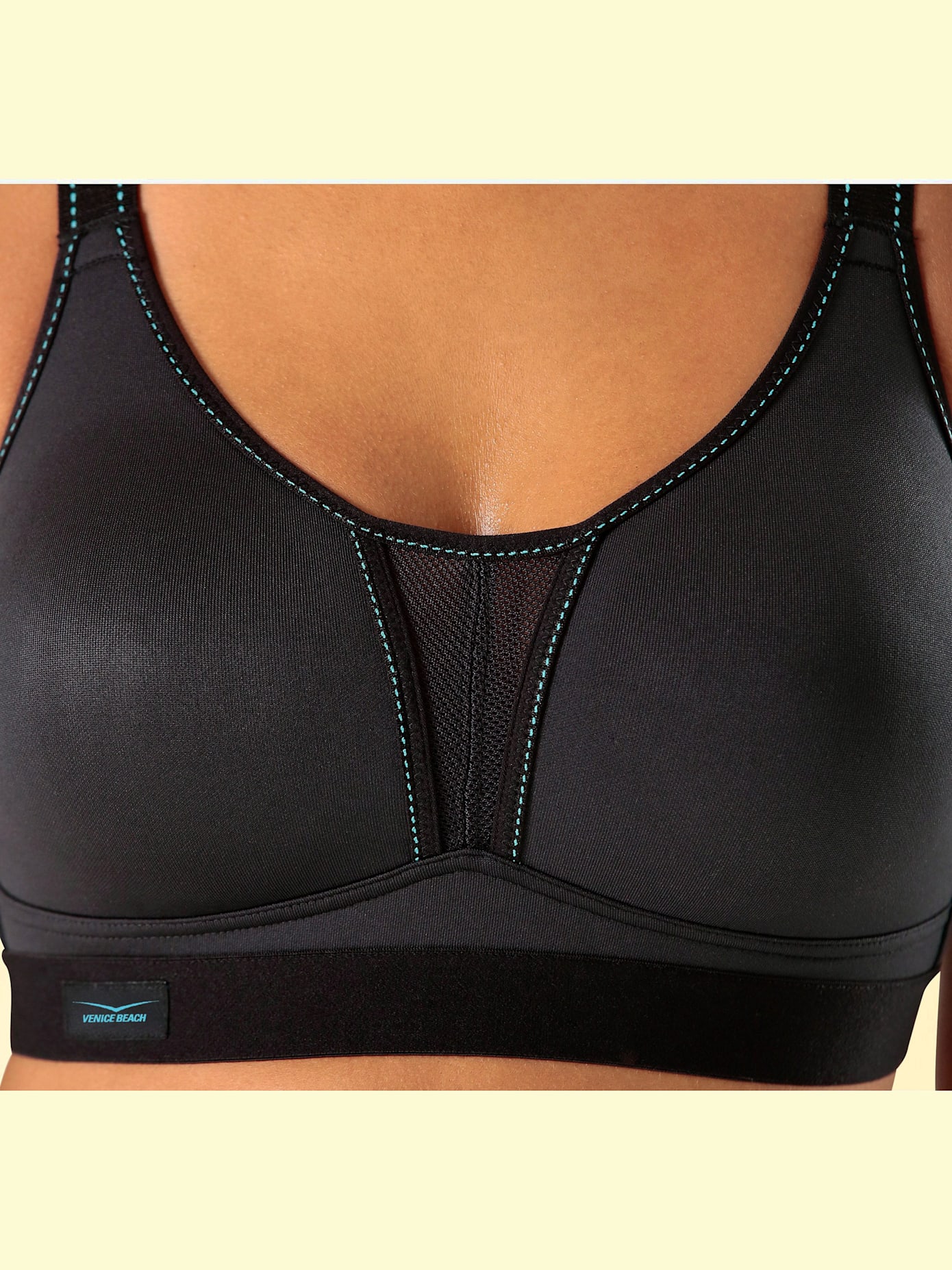 Soutien-gorge de sport, bonnets préformés sans couture et dos rayé sportif