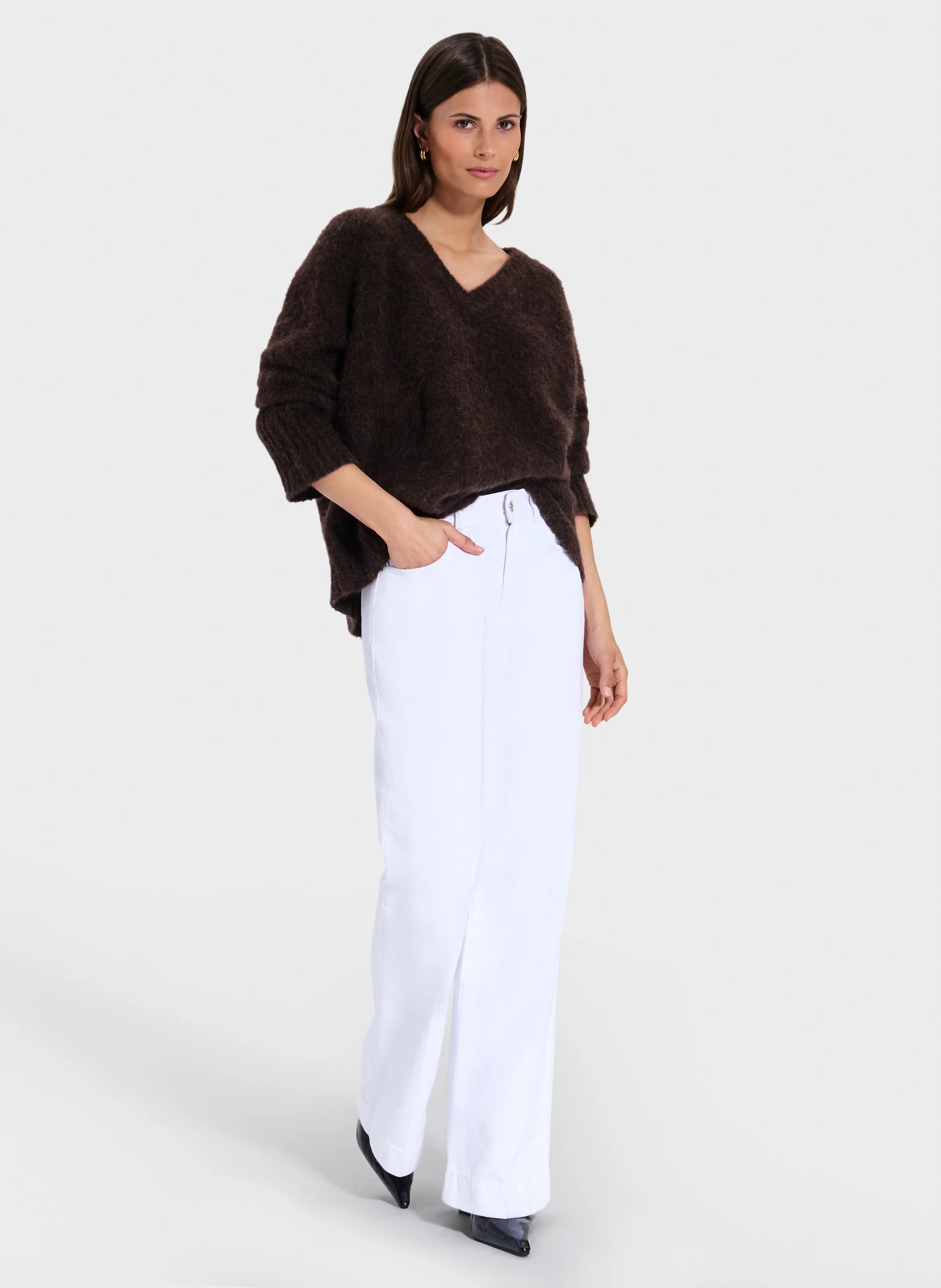 NUVOLA - Pull oversize col V en laine mélangée | Marron