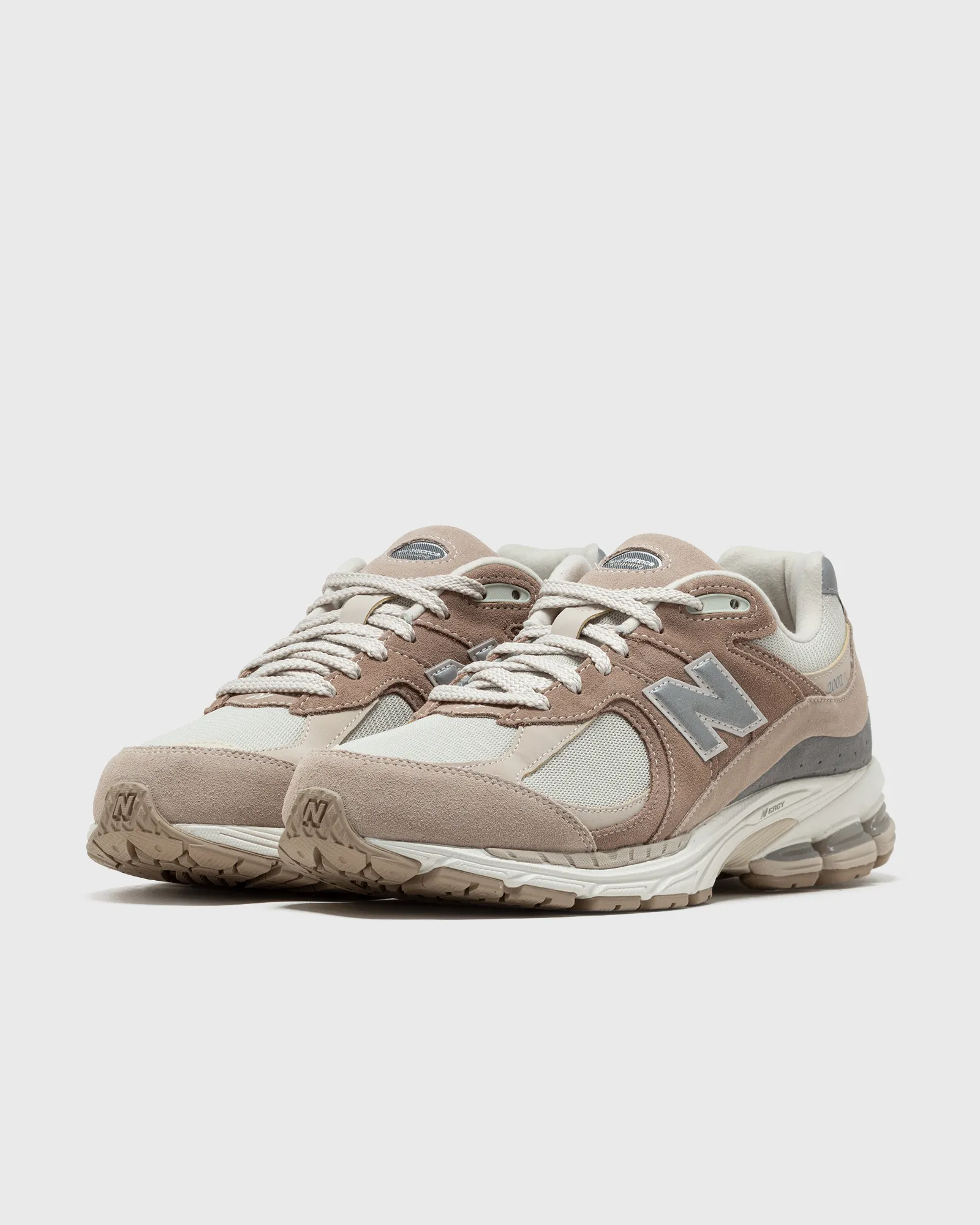 New Balance 2002R