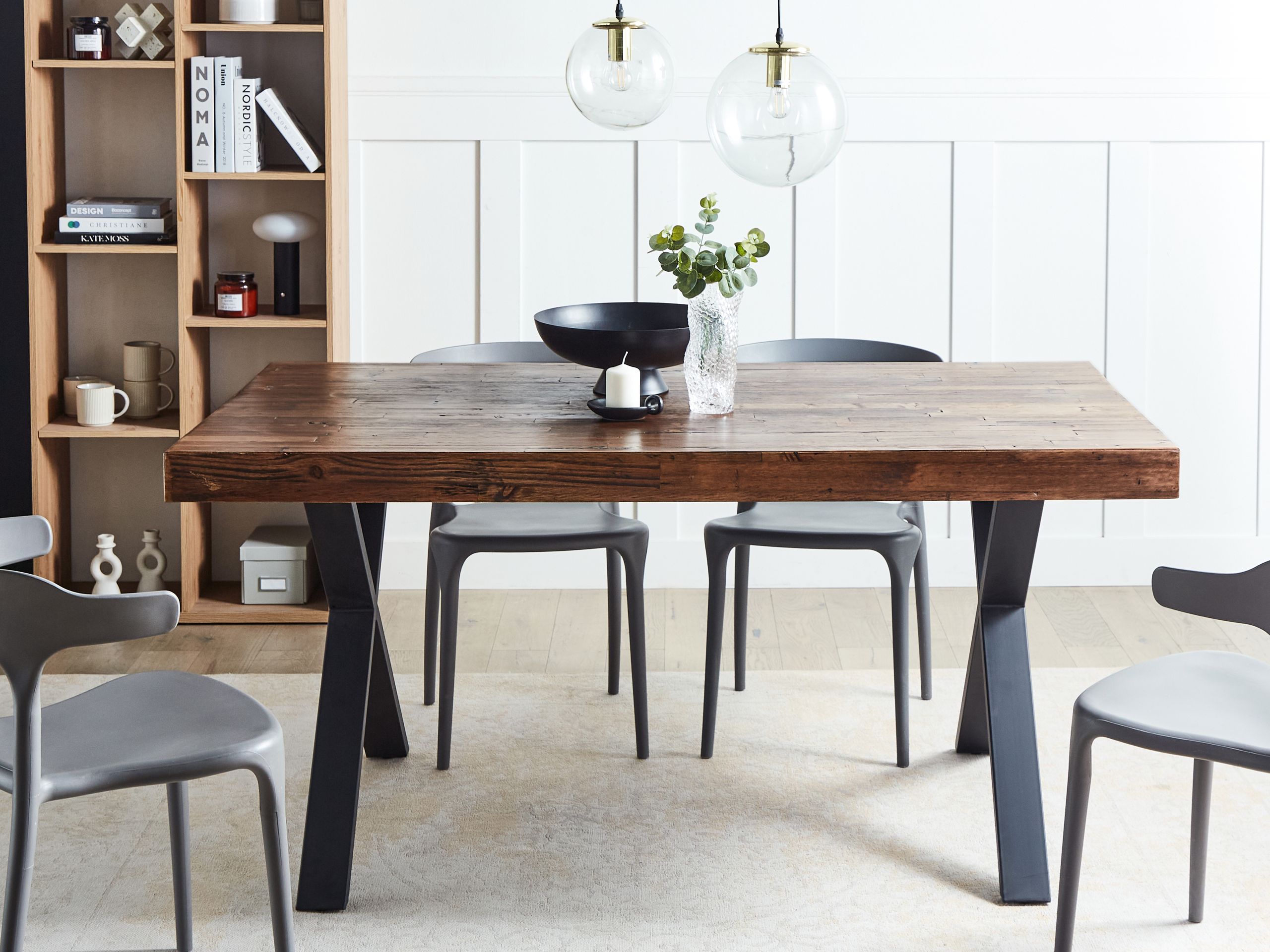 Beliani - CLIFTON - Eettafel - Donkerbruin - 160 x 90 cm - Grenenhout