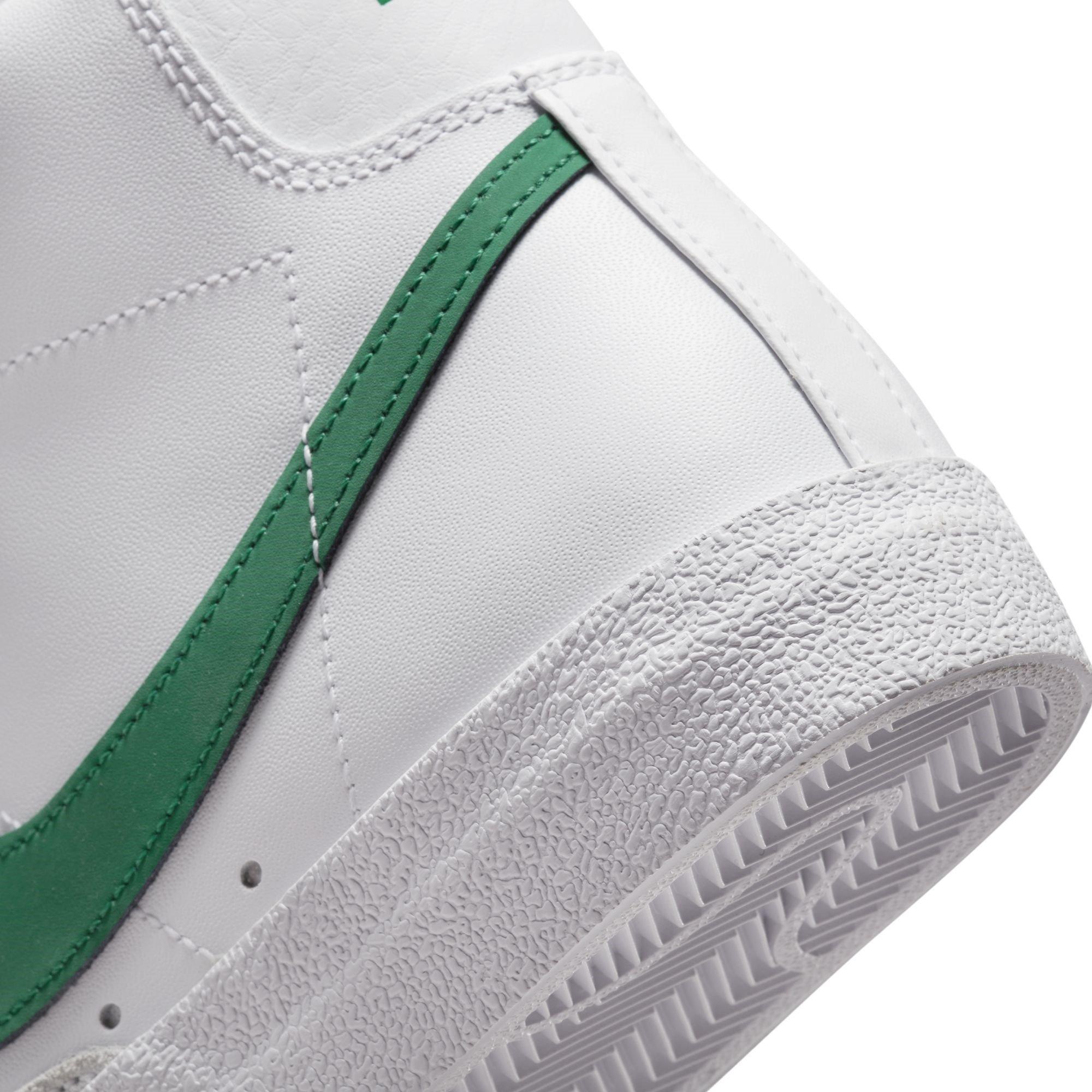 Nike Blazer Mid 77 Hi Top Trainers