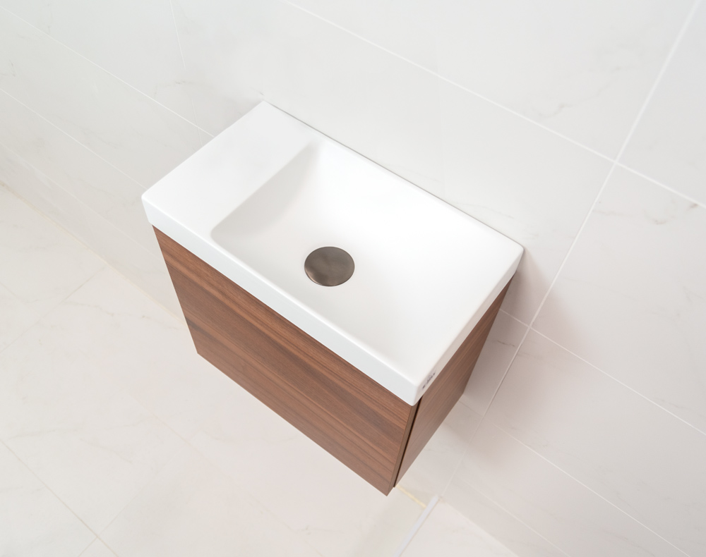 Sanigoods Minimo toiletmeubel 40cm walnut met mat witte fontein zonder kraangat