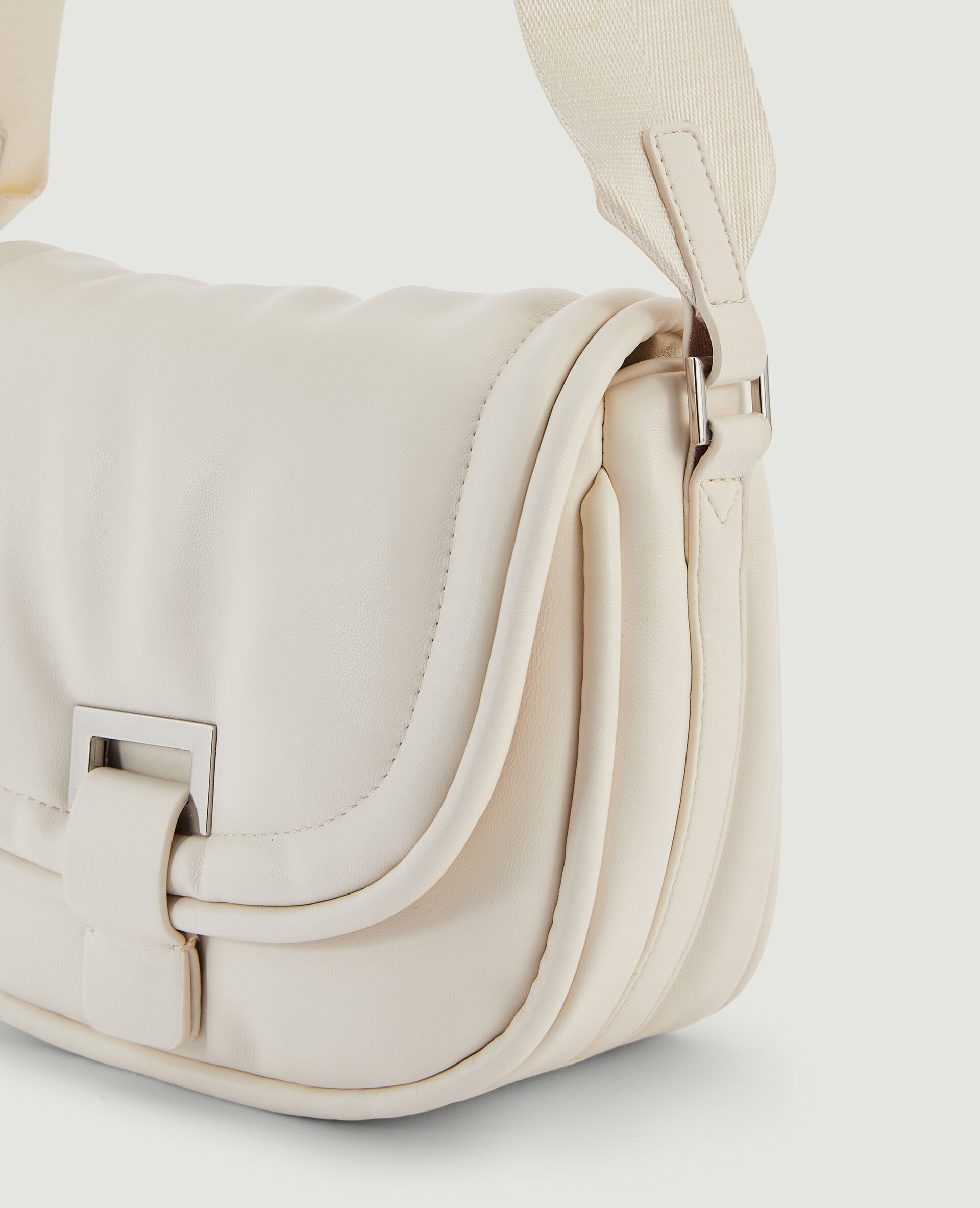 Sac matelassé avec large sangle - Écru