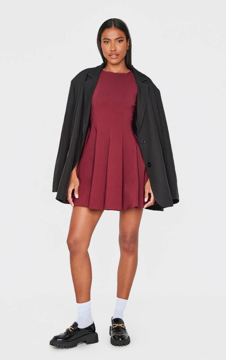 Rouge Vin Robe Droite Plissée En Tissu Extensible À Encolure Dos Nageur