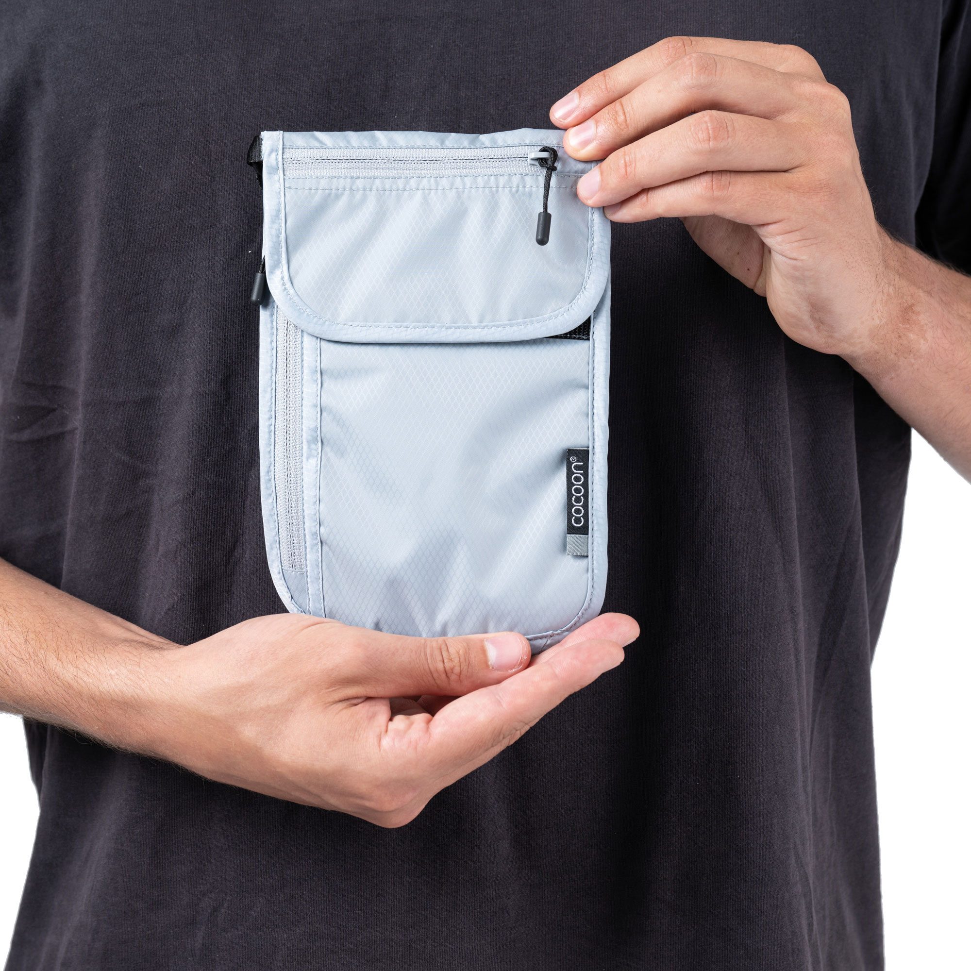 Cocoon Travel Neck Wallet Light Umhängebeutel star grey