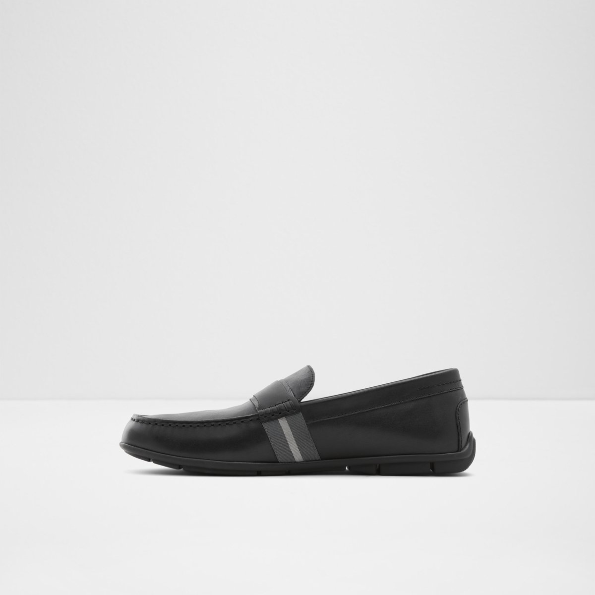 Damianflex Black Men Loafers & Slip-Ons