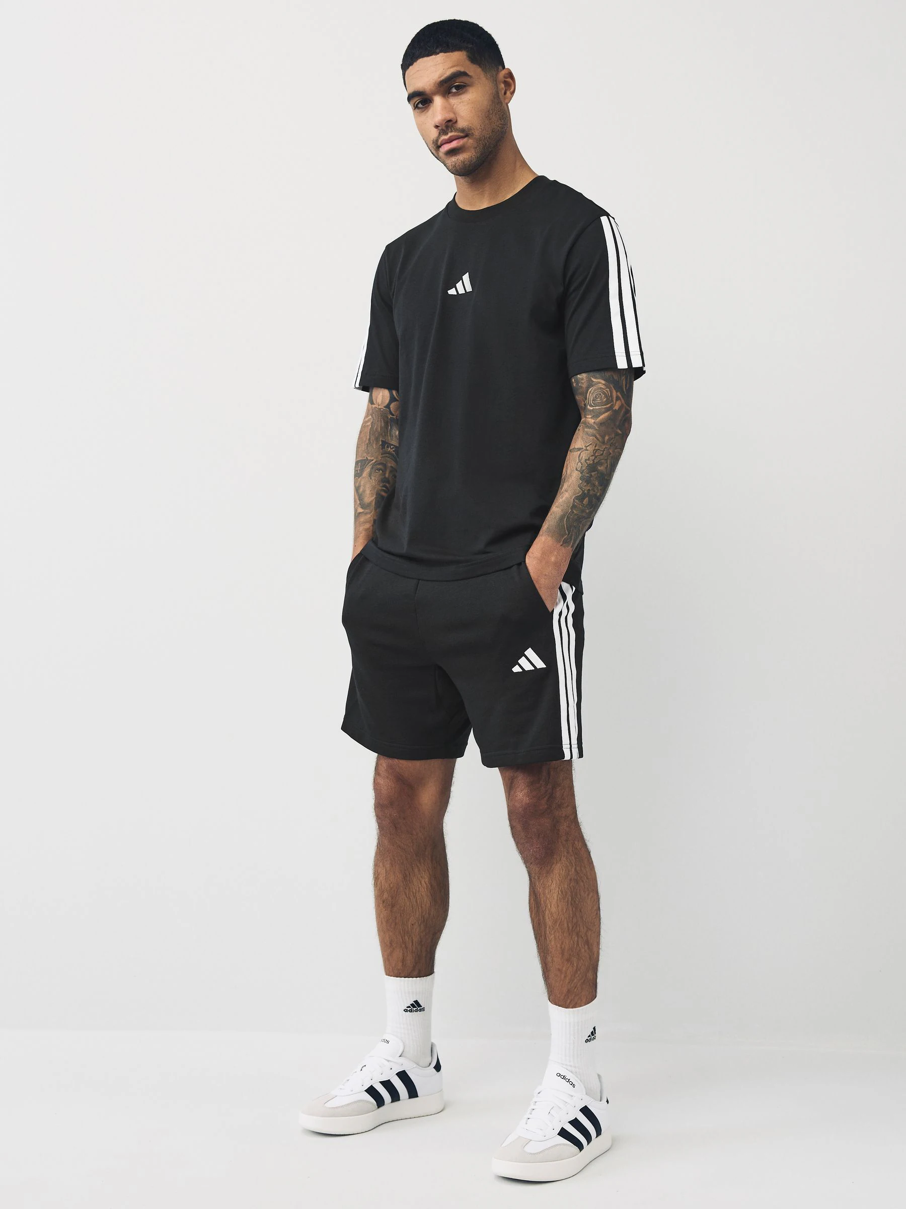Zwart wit - adidas Essential 3-Stripes French Terry Shorts