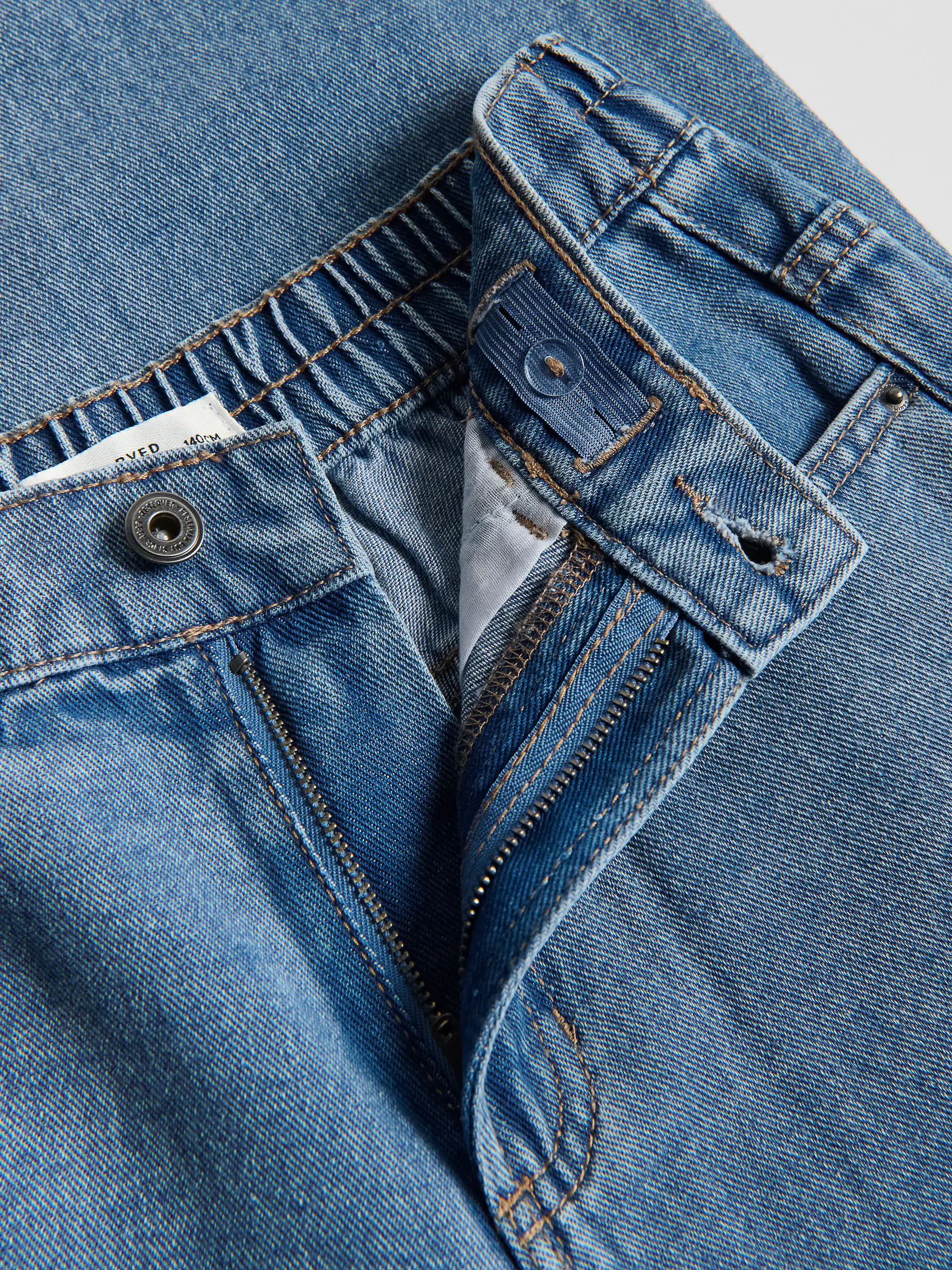 Jeans im Straight-Fit