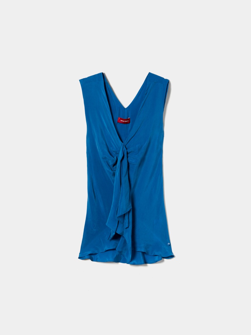 Blusa fluida sem mangas