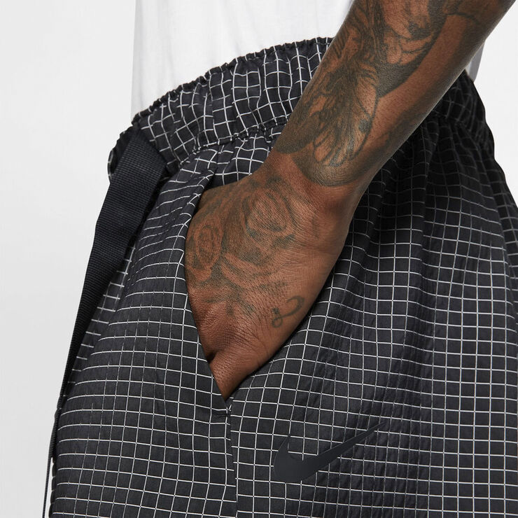 Nike Sportswear Tech Pack Woven Shorts Sort