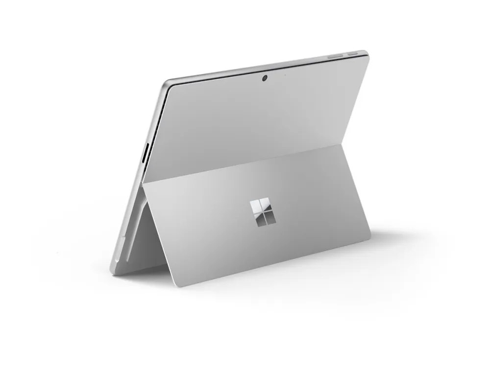 Microsoft Surface Pro Copilot  PC - 11th Edition - tablet - Snapdragon X Plus - X1P-64-100 / op til 3.4 GHz - Win 11 Pro - Qualcomm Adreno - 16 GB RAM - 256 GB SSD - 13