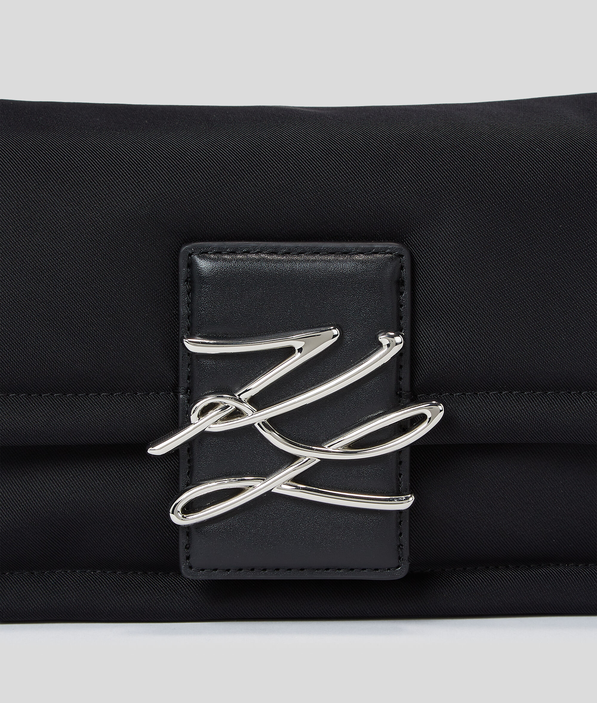 SAC BAGUETTE EN NYLON K/AUTOGRAPH SOFT