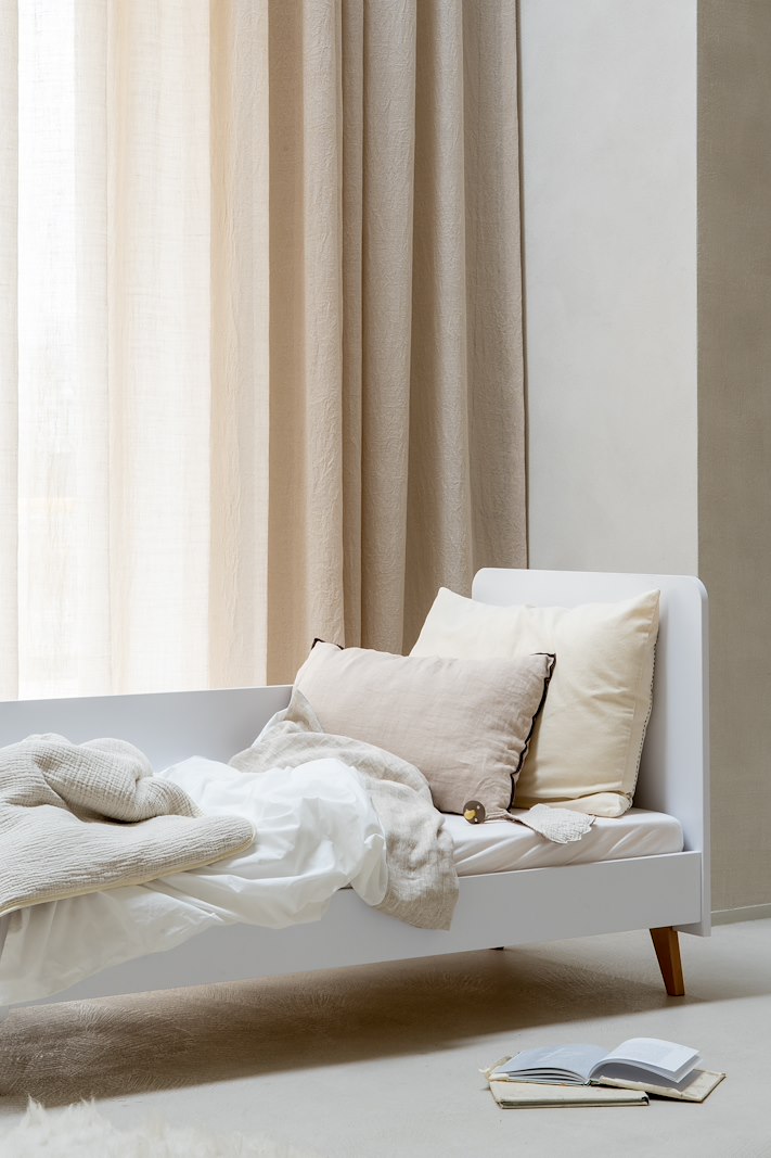 Loft sengehest Sengehest i melaminbelagt sponplate til Loft vokseseng. Hvit 90 cm.