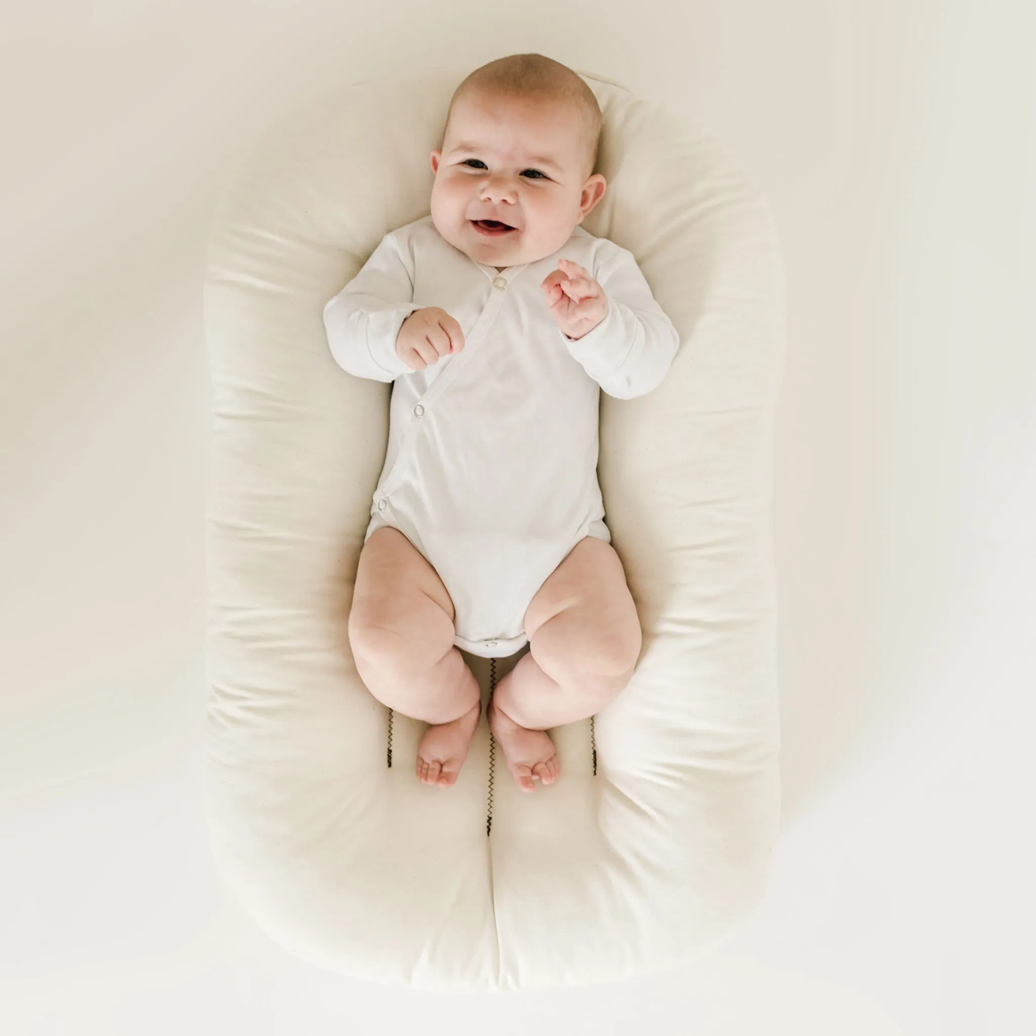 Snuggle me Coussin Organique Bare Snuggle Me - Naturel
