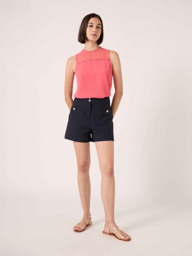 Top col montant dentelle