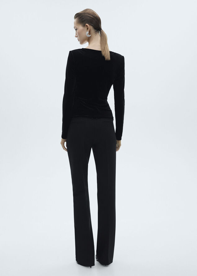 MANGO Low-cut velvet t-shirt Black