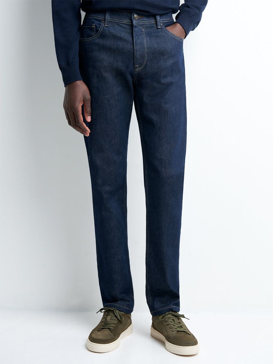 Jean regular en coton élasthane brut