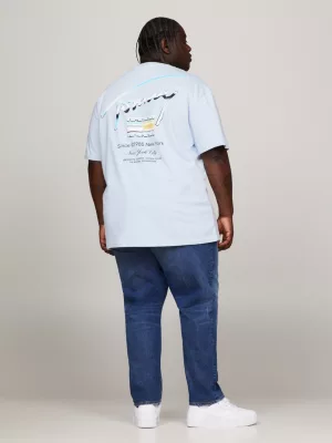 Camiseta com logo metálico nas costas