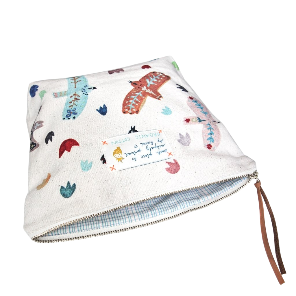 Pouch 