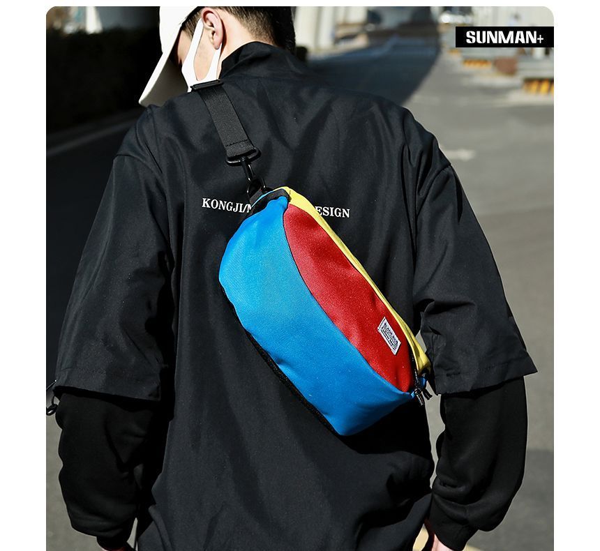 SUNMAN - Applique Sling Bag