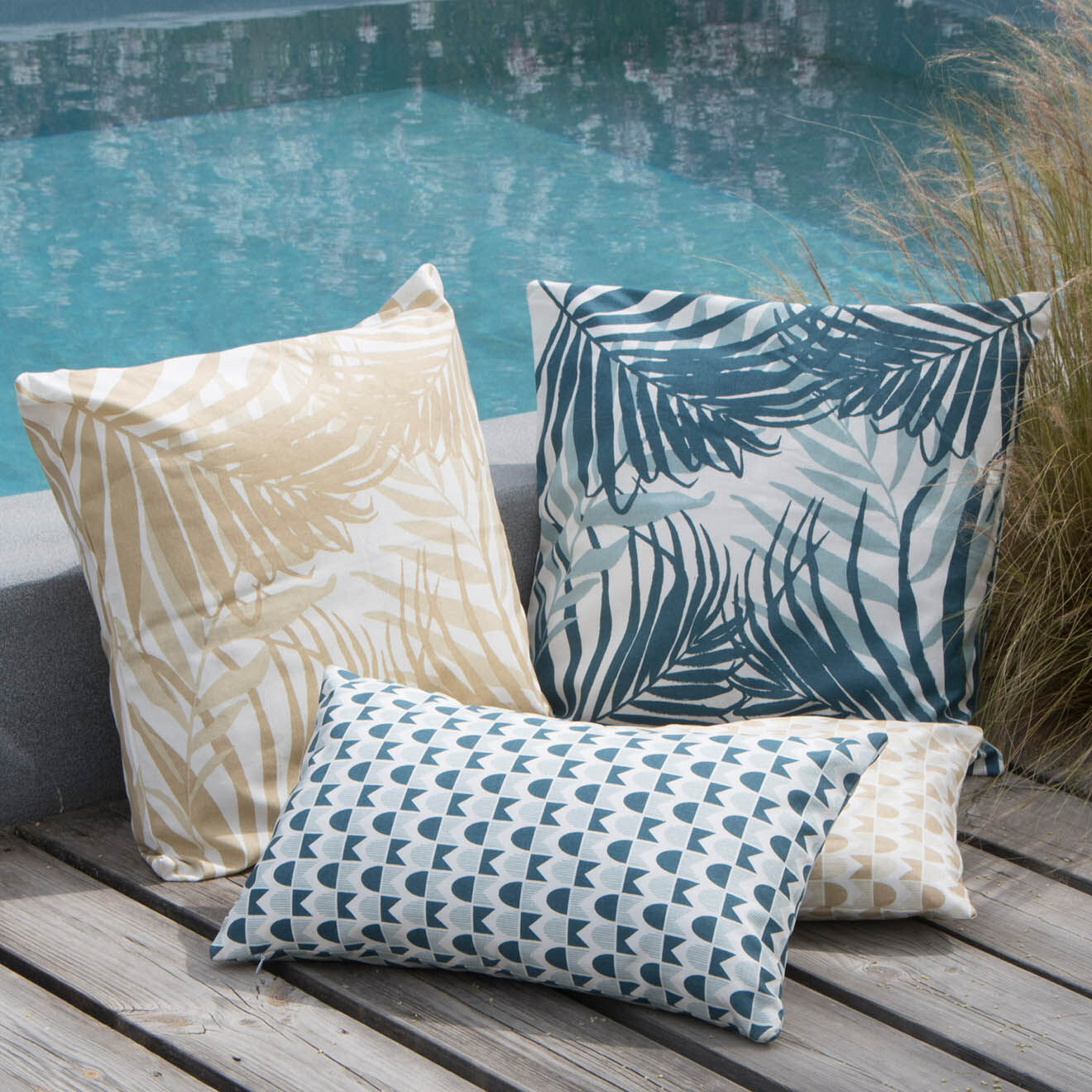Febronie Housse de coussin d'extérieur Skandi bleue - 50x30 cm