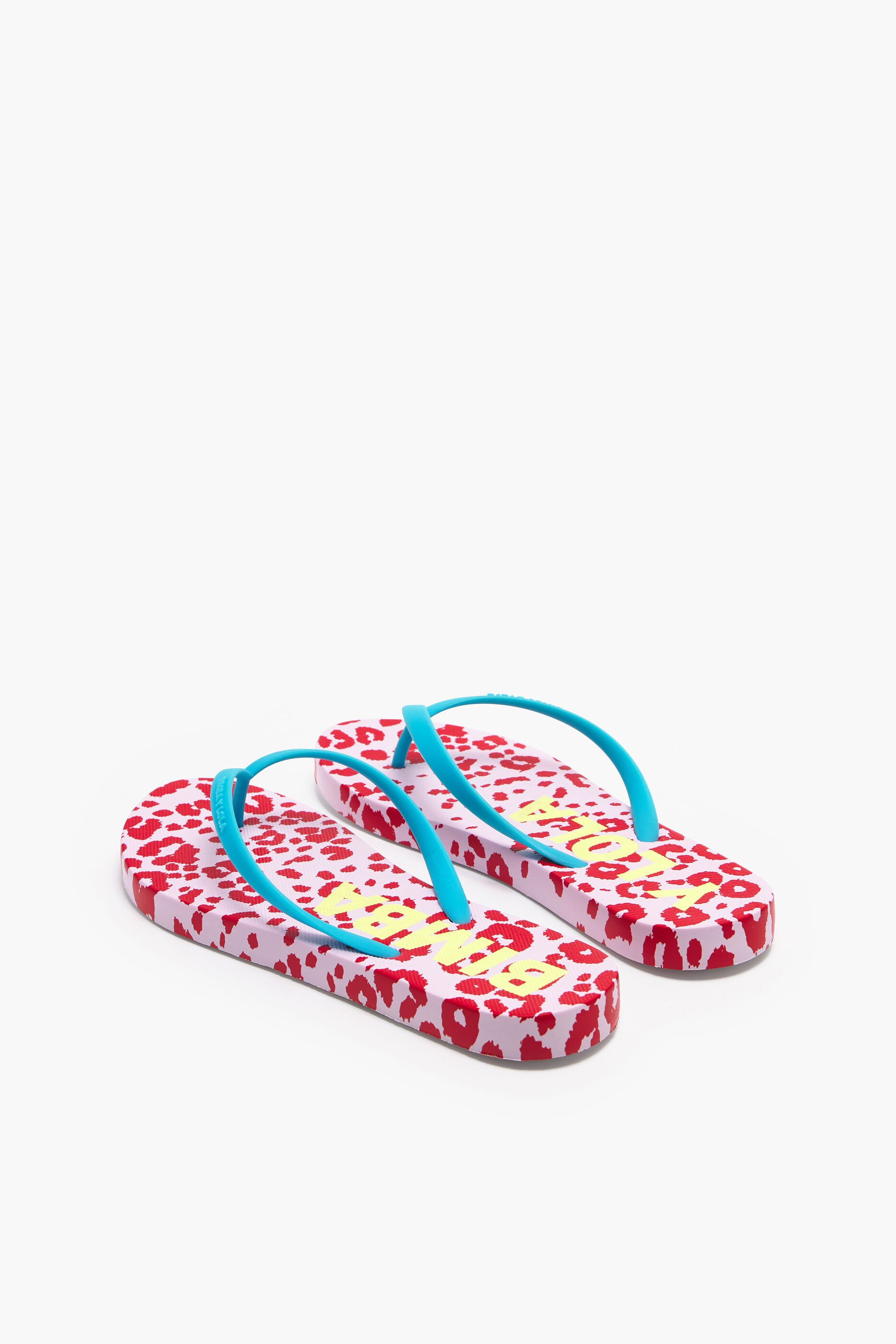 Chinelo de dedo com estampa de leopardo vermelho
