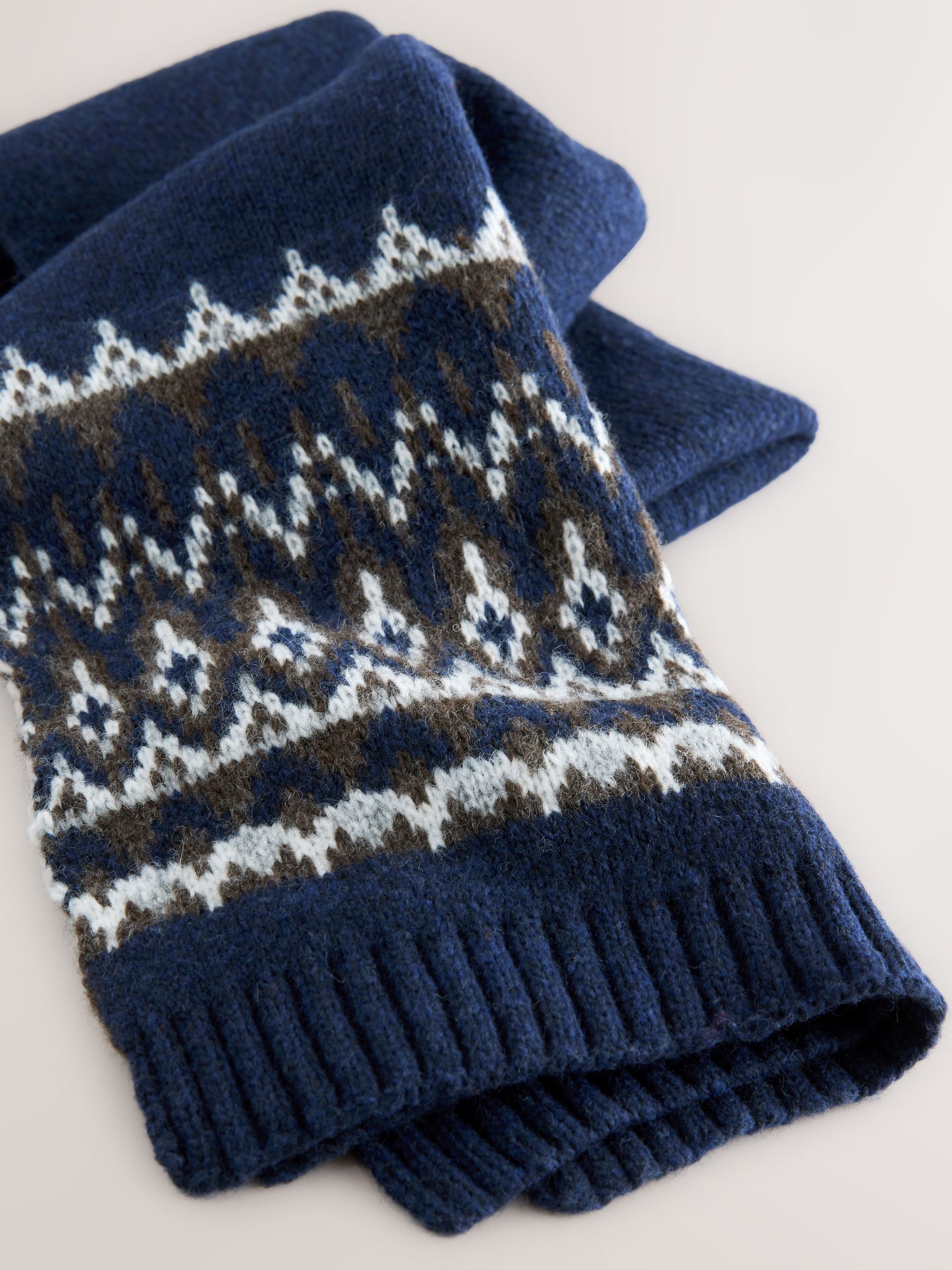Marineblauw met fairislemotief - Bobble And Scarf Set