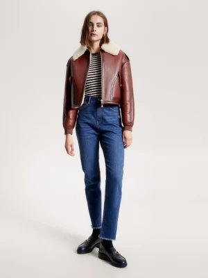Calça jeans de cintura alta e corte afunilado