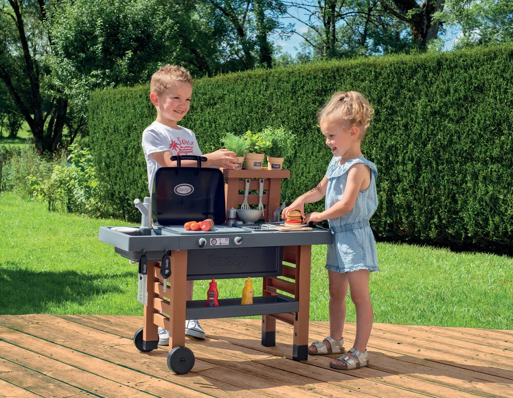 GARDEN KITCHEN
