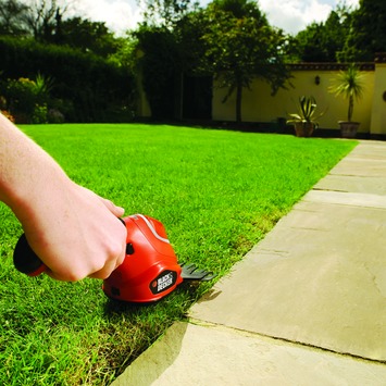 BLACK+DECKER 7V struik- en grasschaar GSL700